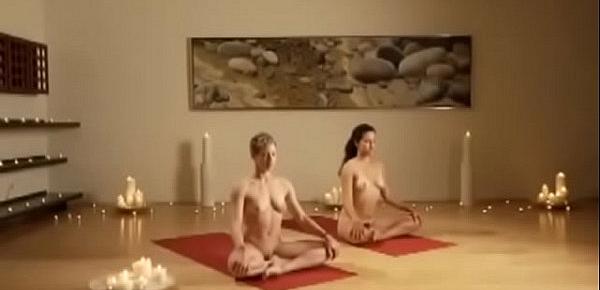  nude yoga trainer